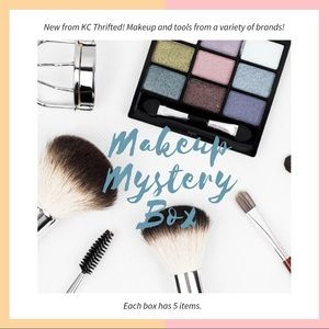 Makeup Mystery Box 10 pieces per box